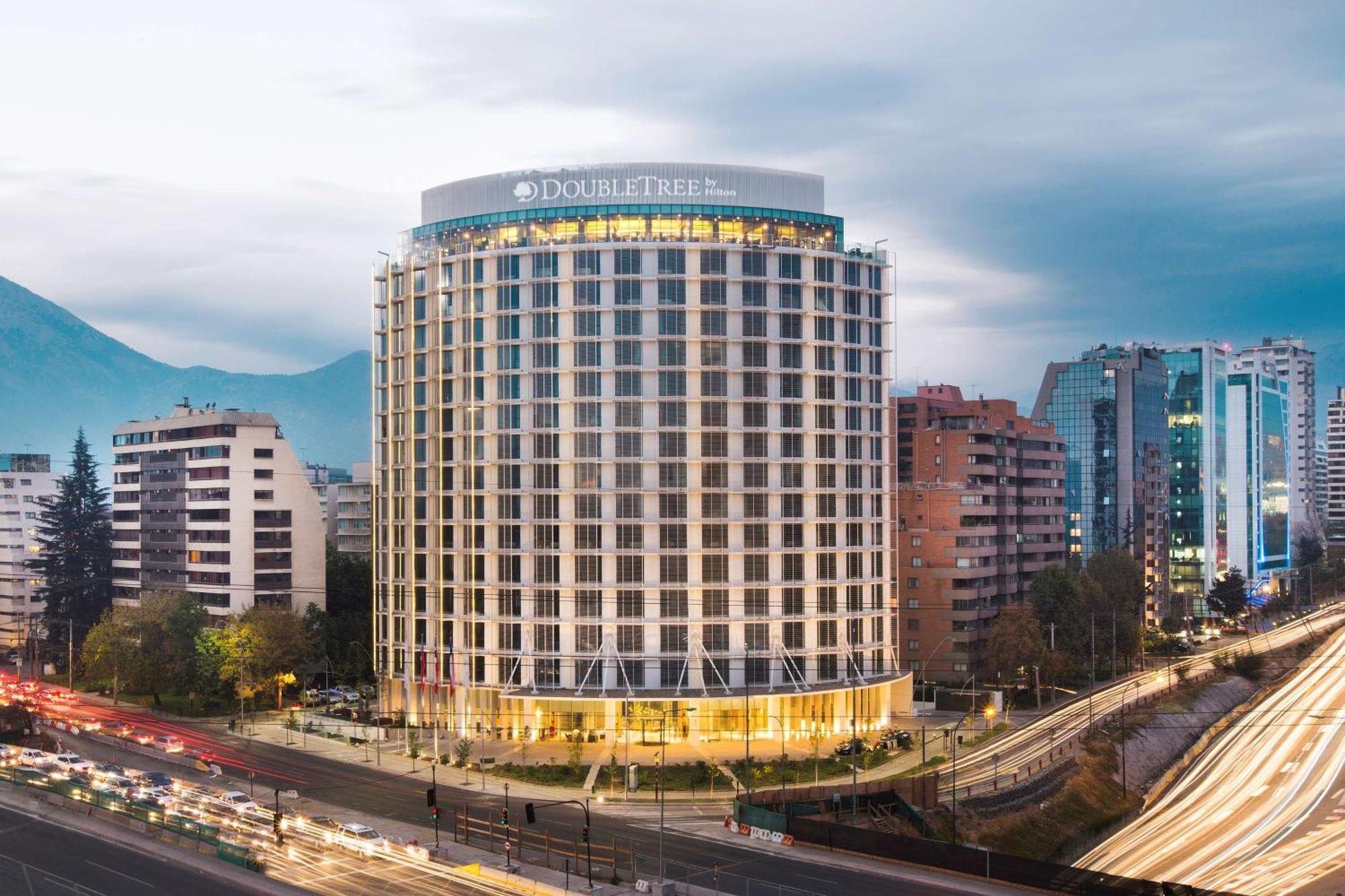 ดับเบิลทรี บาย ฮิลตัน ซานติอาโก เคนเนดี Hotel ภายนอก รูปภาพ